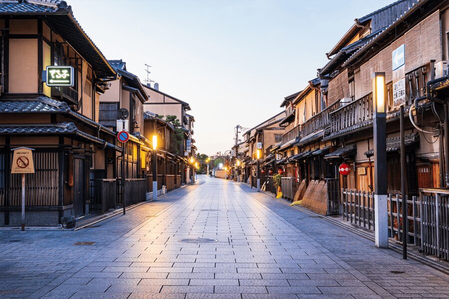 Kyoto: Gion Walking Tour - Tatsumi Jinja and Tatsumi Hashi: A Shortcut to Deeper Kyoto