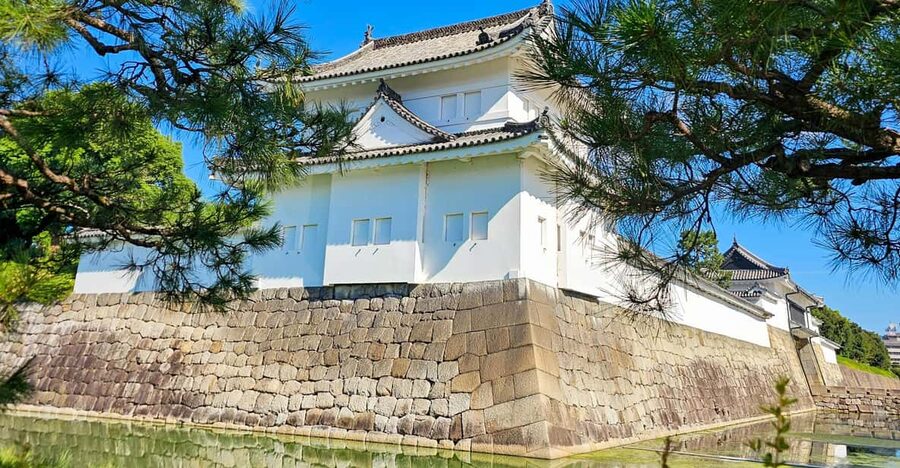 Kyoto: Imperial Palace & Nijo Castle Guided Walking Tour - Nijo Castle: Ninomaru-goten Palace and Garden (plus the Painting Gallery)