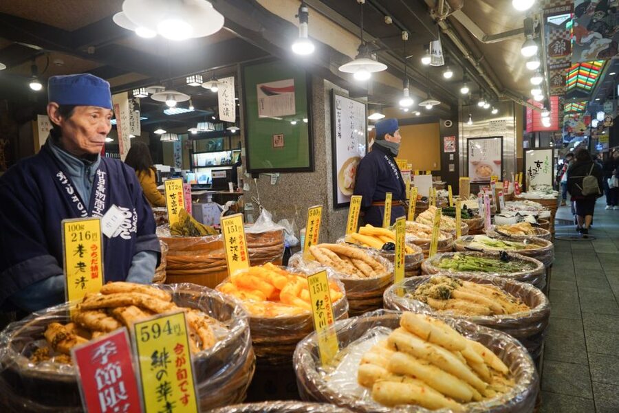 Kyoto: Nishiki Market Brunch Walking Tour-7 Tastings+Brunch - Who should book this Nishiki Market brunch tour?