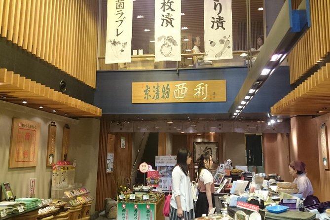 Kyoto Nishiki Market Food and Culture Walking Tour - Stop 2: Nishiki Tenmangu (15m) A Shinto Shrine Stop That Adds Meaning