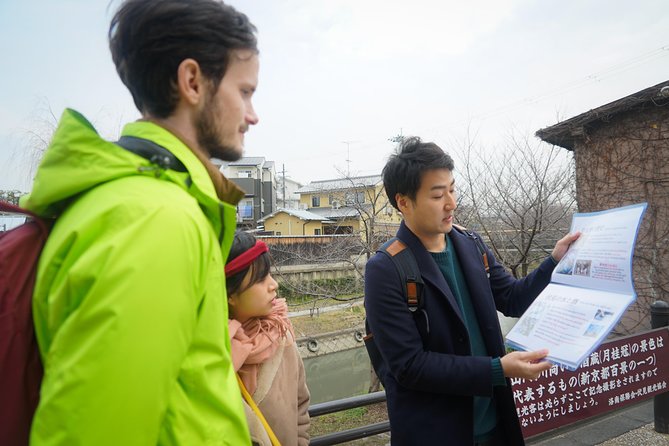 Kyoto Sake Brewery & Tasting Walking Tour - Small group size (max 7) and why your guide’s style matters