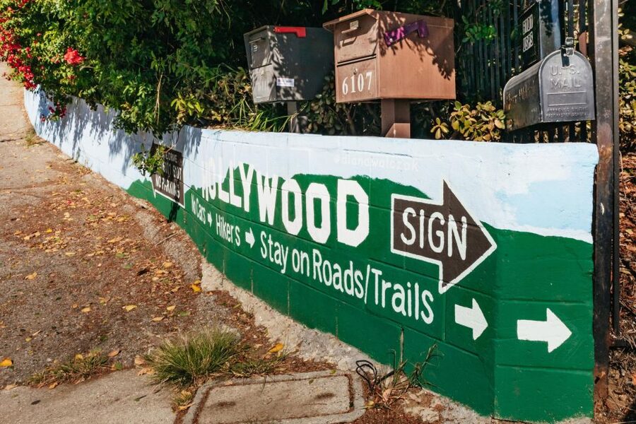 LA: Express Hollywood Sign Guided Walking Tour with Photos - Your working actor/comedian guide: Hollywood talk you can use