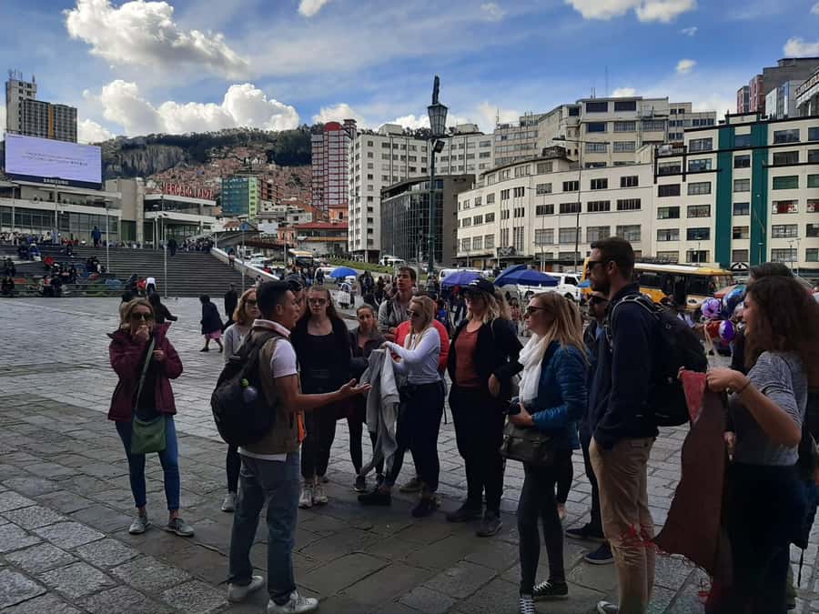 La Paz and El Alto: Cable Car Rides and Walking Tour - What I’d pack and how to survive the gondolas with less stress