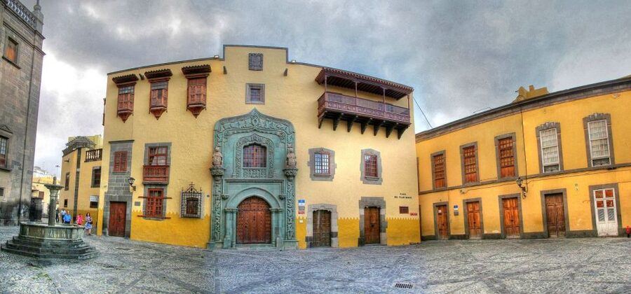 Las Palmas: Private Old City Guided Walking Tour with Tapas - How $54 Works for Value in 2.5 Hours