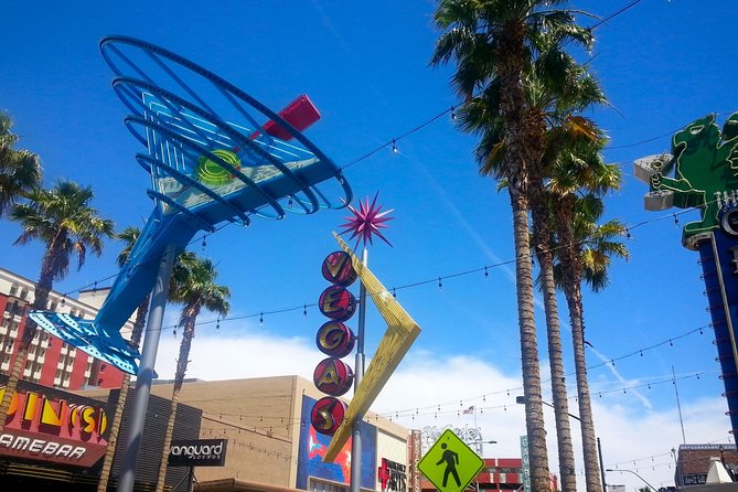 Las Vegas Downtown & Fremont Street - Guided Walking Tour - Walking pace, timing, and what 2 hours really feels like