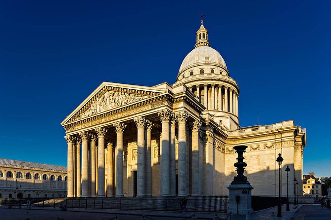 Latin Quarter Paris Guided Walking Tour Semi-Private 12ppl Max - The big idea: Île de la Cité to the Latin Quarter in one connected story