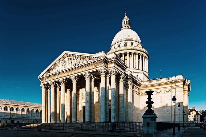 Latin Quarter Paris Guided Walking Tour Semi-Private 12ppl Max - Shakespeare and Company: the Left Bank bookmark stop