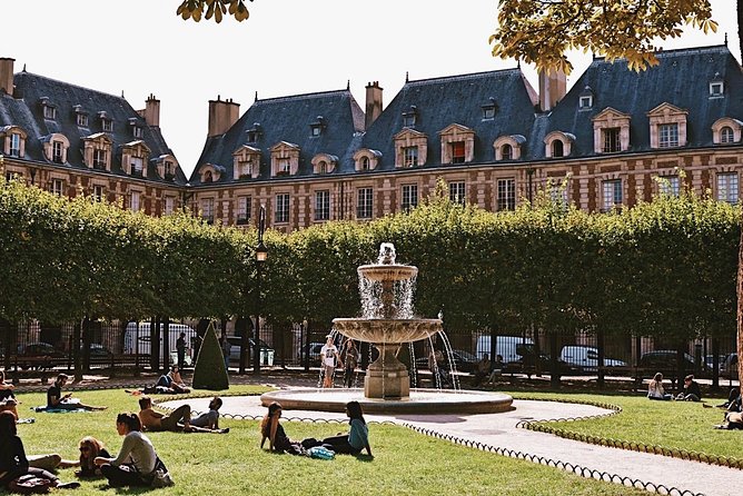 Le Marais District & Jewish Quarter Guided Walking Tour 12ppl Max - The Jewish Quarter around the Pletzl and Rue des Rosiers