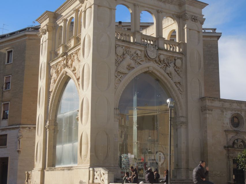 Lecce: Street Food Tasting and Sightseeing Tour - Santa Croce and the papier-mâché detour that breaks the routine