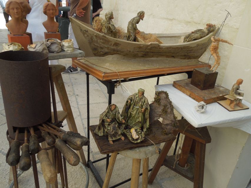 Lecce: Street Food Tasting and Sightseeing Tour - The walking pace, time limit, and weather reality