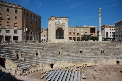 Lecce: Walking Tour - Starting at Sant’Oronzo Square and the Roman Amphitheater You Can Actually See