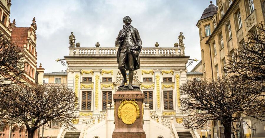 Leipzig: 2-Hour Guided Walking Tour in German - Augustus Square: opera house views and the Gewandhaus area