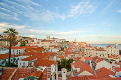 Lisbon: Alfama District Walking Tour - Alfama on the ground: 1755 survival and street-level charm