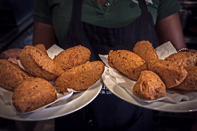 Lisbon Cultural Food and Wine Walking Tour - The sweet ending (and how to not overdo it)