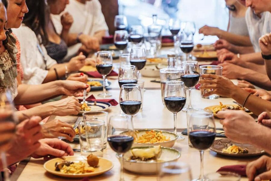 Lisbon: Food Crawl Walking Tour with Local Tastings - Entering Praça da Figueira: the easiest way to start your night