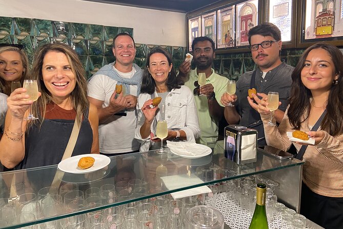 Lisbon Foodies Small-Group Walking Tour - Praça da Figueira + Rua das Portas de Santo Antão: where classic flavors meet everyday street life