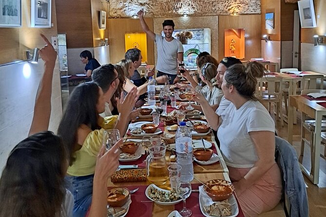 Lisbon Foodies Small-Group Walking Tour - The 4-hour structure: how stops keep you fed (and not rushed)