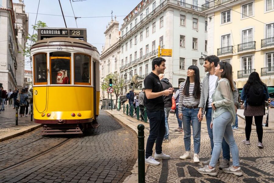 Lisbon: Helicopter Ride, Boat Trip, & Old Town Walking Tour - The Helicopter Ride: Belem to the 25 de Abril Bridge in Minutes