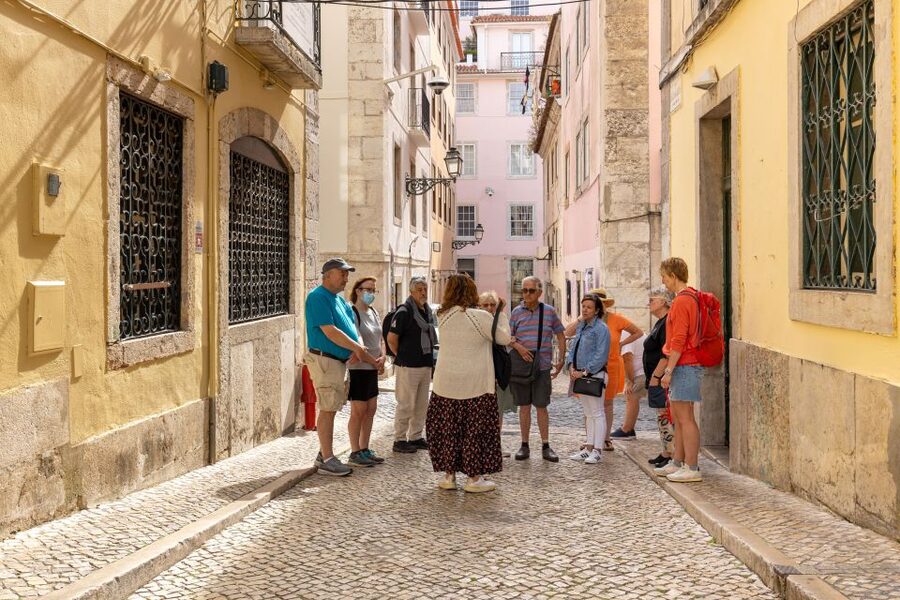 Lisbon: History, Stories and Lifestyle Walking Tour - Santa Justa Elevator and Baixa: a viewpoint plus the city’s core