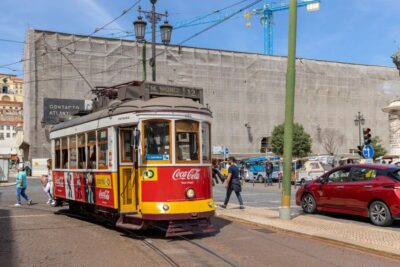 Lisbon: History, Stories and Lifestyle Walking Tour - São Roque Church and the Carmo Convent: art and the 1974 turning point