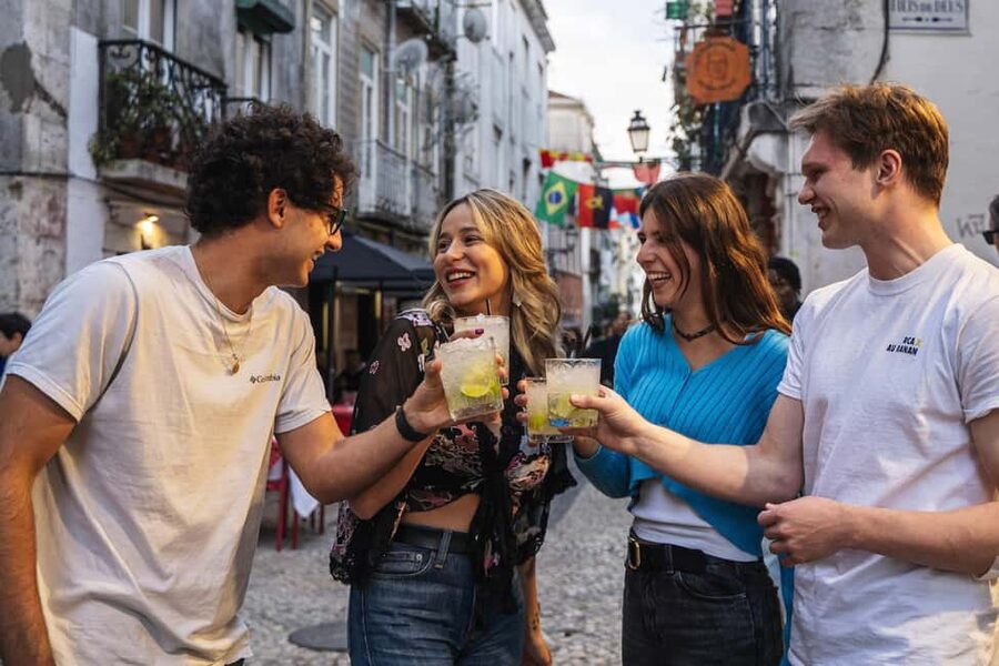 Lisbon: Private Dark History Walking Tour with Drinks - What You’ll Actually Get Out of This Tipsy Dark History Tour
