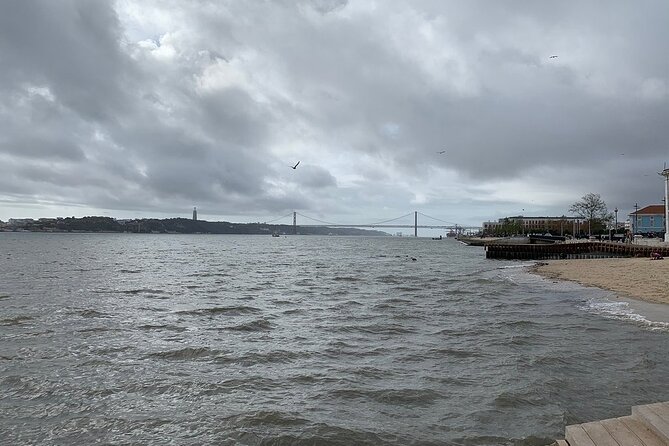 Lisbon - Small Group Walking Tour - A 3-hour Lisbon walk that gives you context fast