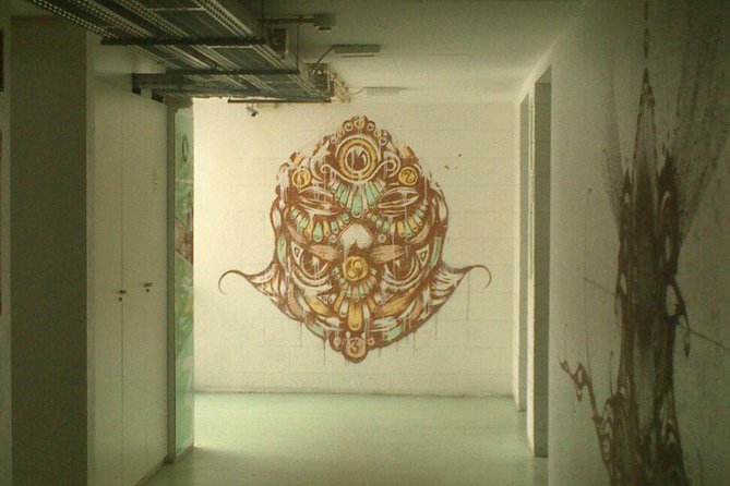 Lisbon Street Art Walking Tour - The guide experience: what you’re paying for beyond walking
