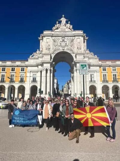 Lisbon Through the Eyes of a Local - Food and Walking Tour - St. Dominic’s Square to Church of St. Dominic: The Baixa-Start Photo Trail