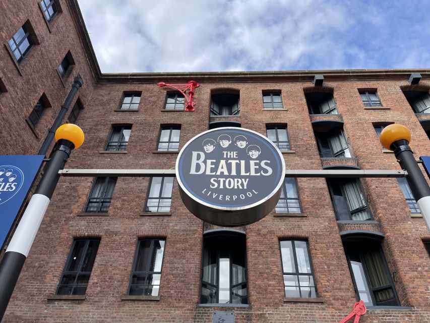 Liverpool: Beatles Highlights Walking Tour - Eleanor Rigby and John Lennon statues: built for selfies, but worth more than pics