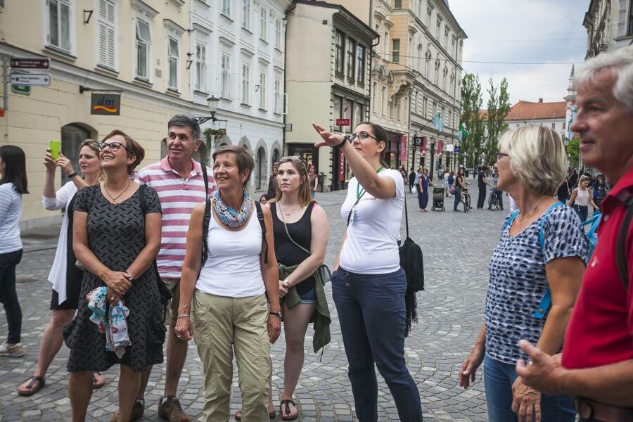 Ljubljana: Slovenian Cuisine Walking Tour with Tastings - Food Stops That Teach You Slovenia by Region