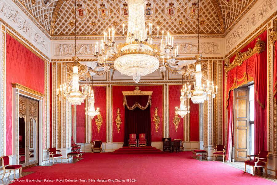 London: Buckingham Palace State Rooms & Royal Walking Tour - Clarence House and St James’s Palace: the royal neighborhood, up close