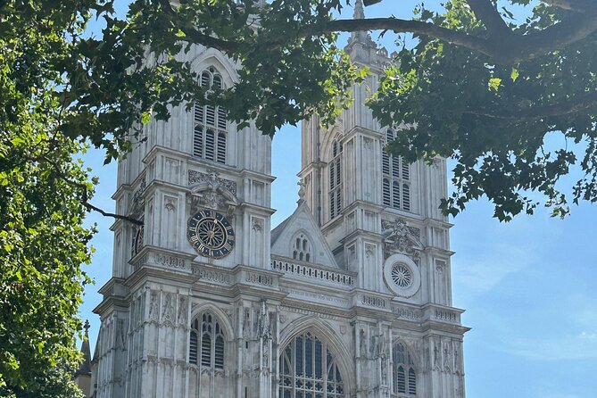 London Essential 2 hour introductory Walking Tour With a Londoner - Price and Value: Why $22.22 for 2 Hours Adds Up