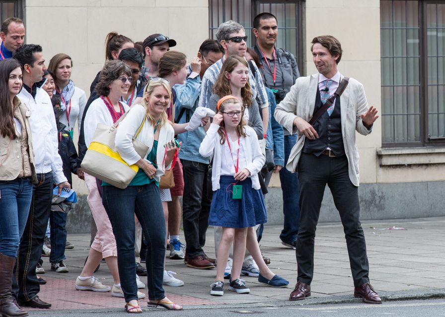 London: Harry Potter Filming Locations Walking Tour - Meeting at Boadicea and Her Daughters near Westminster