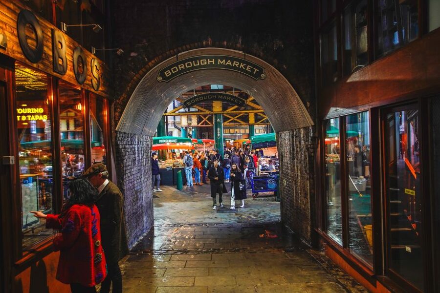 London: Harry Potter Movies Walking Tour (Kids Go Free) - House of Spells: A Shopping Break That Fits the Story