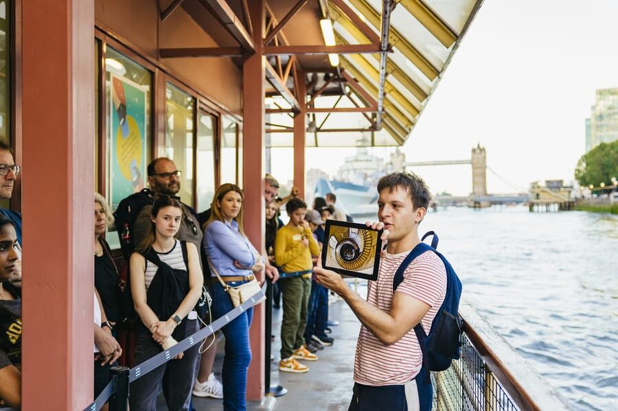 London: Harry Potter Walking Tour in German - Who this tour suits best (and who might want another option)