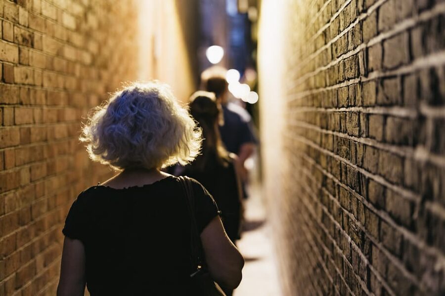 London: Harry Potter Walking Tour in German - The House of Spells stop and the 10% discount code