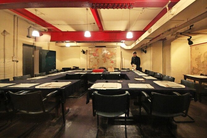 London in WW2 Walking Tour with Churchill War Rooms Visit - Westminster Abbey Outside Views and Why the Setting Still Matters