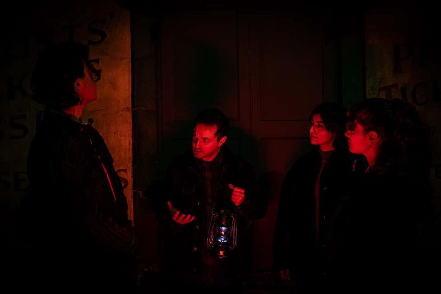 London: Interactive Jack the Ripper Night Walking Tour - St Mary’s Whitechapel Church Memorial start: where the case begins