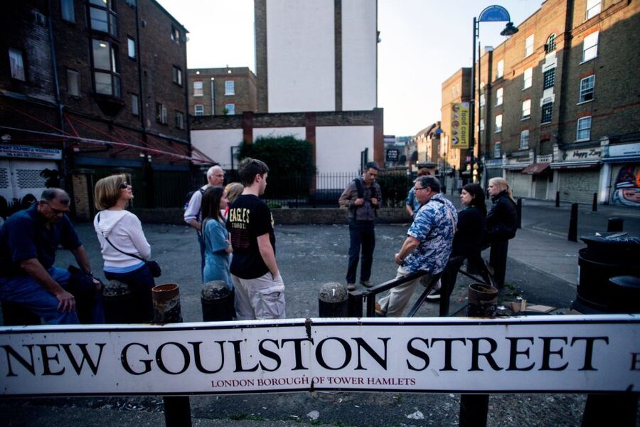 London: Jack the Ripper Walking Tour - The guide matters: what to look for in the person leading you