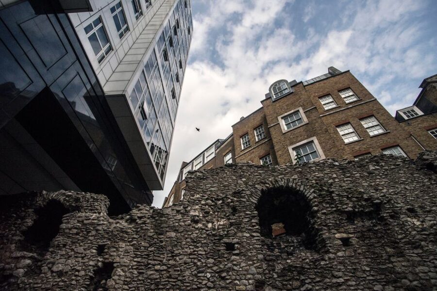 London: Jack the Ripper Walking Tour - Commercial Street: the walking link between the big moments