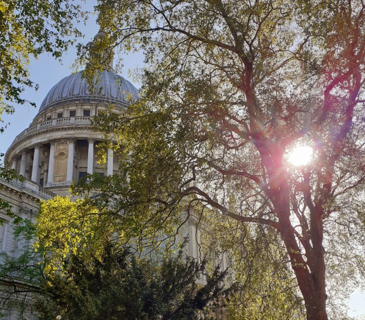London: Medieval History Walking Tour from The Tower - London Bridge, Borough Market, and Southwark Cathedral