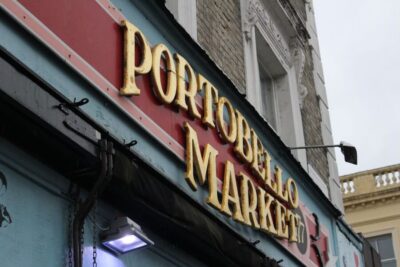 London: Notting Hill Walking Tour - Movie Locations You Can Actually Point To: blue door and the travel bookshop