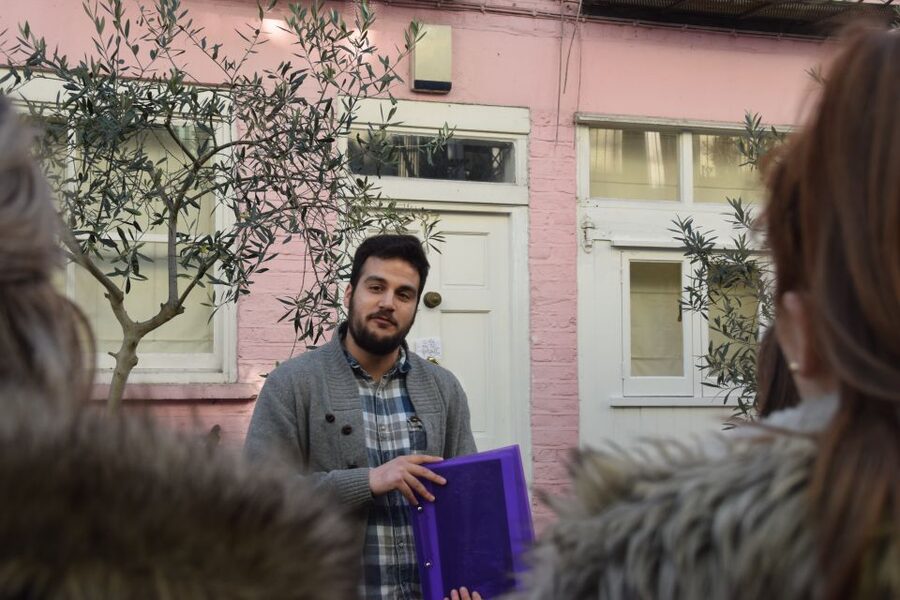 London: Notting Hill Walking Tour - Picture Stops That Don’t Turn Into Time Sinks