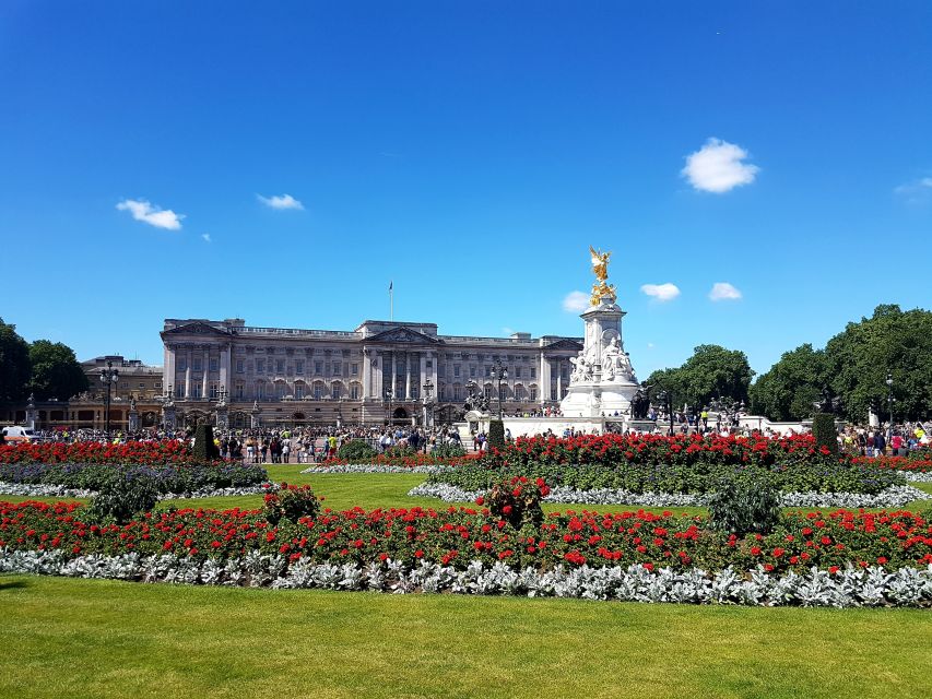 London: Palaces and Parliament Walking Tour - Downing Street and Whitehall: Power lines with real street-level context