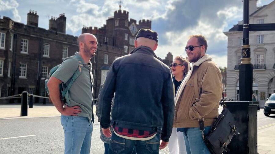 London: Royal Historic Pubs Walking Tour - Timing and walking: short distance, still plan for sore feet