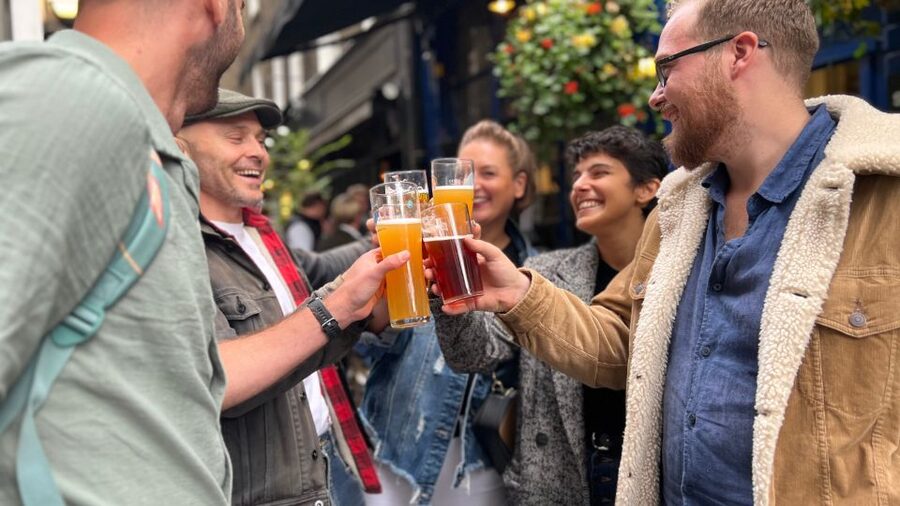 London: Royal Historic Pubs Walking Tour - Guides make it: humor, stories, and small-group energy