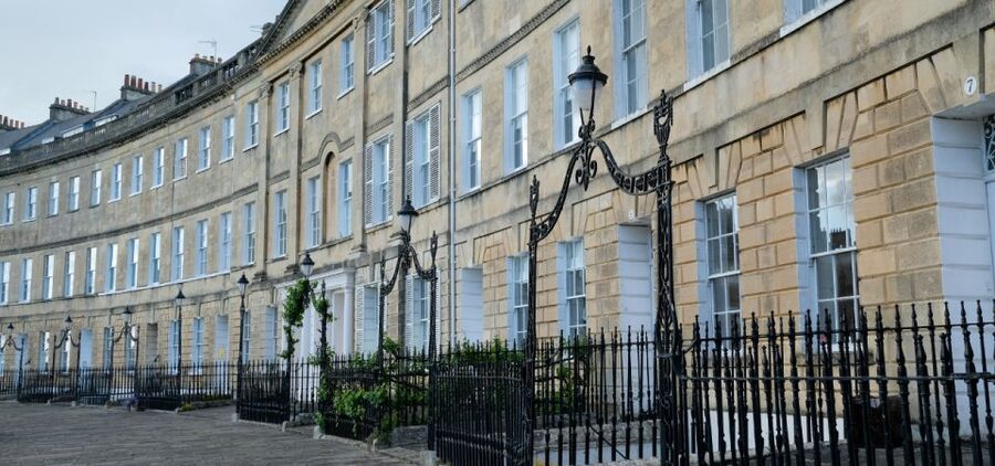 London: Self-Guided Notting Hill Walking Tour with an APP - Ormrod Court, St Luke’s Mews, and Powis Mews: the corners that feel like secrets