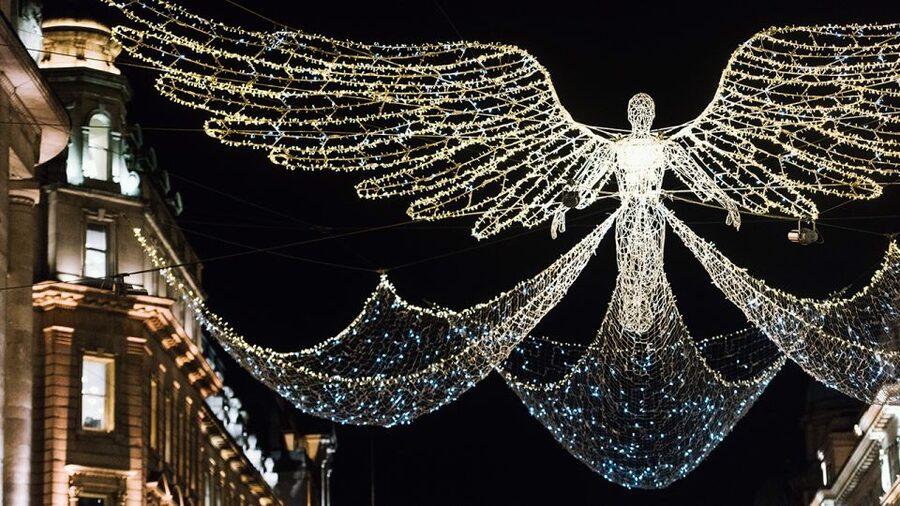 London: Tootbus Christmas Lights Tour incl walking tours - Who This Tour Fits Best (and Who Should Rethink)