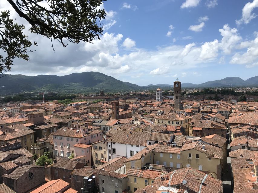 Lucca: 2-Hour City Center Walking Tour - Torre delle Ore and Torre Guinigi: towers you’ll remember