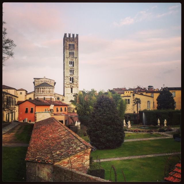 Lucca: 2-Hour City Center Walking Tour - The Sixteenth-Century Walls walk: Lucca’s identity in motion